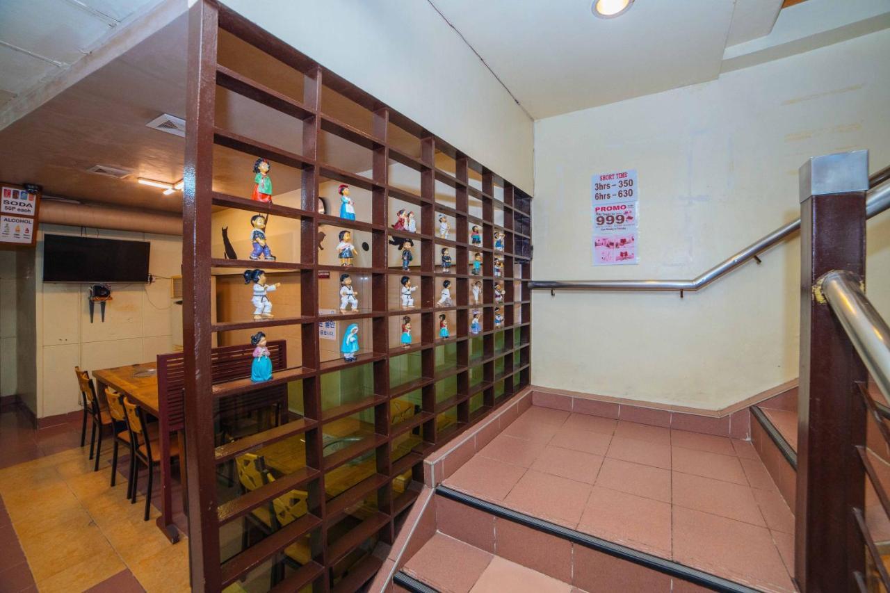 Reddoorz @ Fields Avenue Angeles City Exterior foto