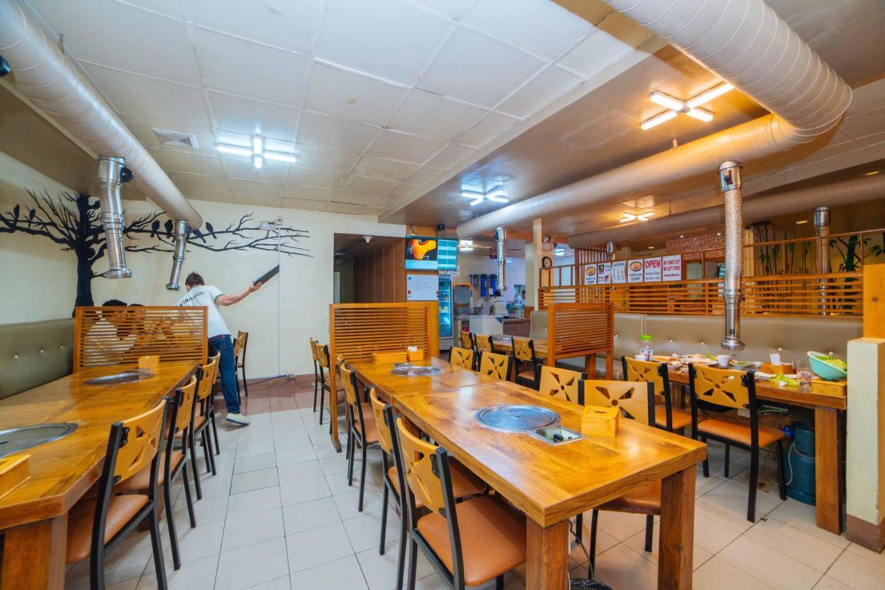 Reddoorz @ Fields Avenue Angeles City Exterior foto